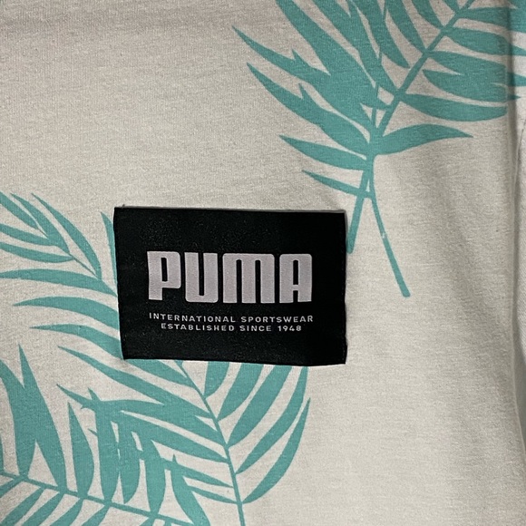 Puma Graphic Tee - Picture 3 of 4
